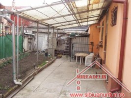 oferta-casa-de-vanzare-65ooo-euro-zona-piata-cibin-3