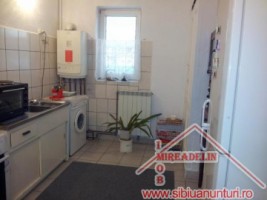oferta-casa-de-vanzare-65ooo-euro-zona-piata-cibin-8