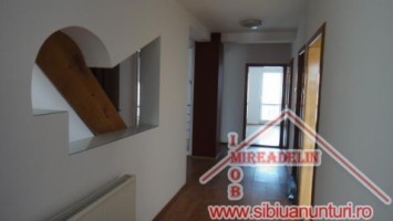 inchiriez-vila-pem-295-mp-zona-calea-poplacii-6