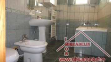 inchiriez-vila-pem-295-mp-zona-calea-poplacii-7