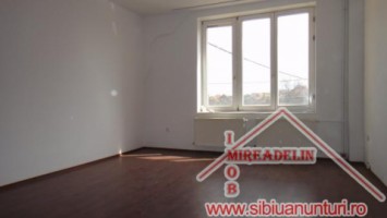 inchiriez-vila-pem-295-mp-zona-calea-poplacii-11