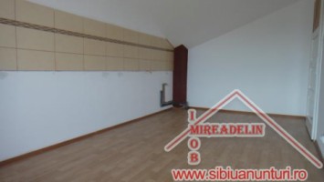 inchiriez-vila-pem-295-mp-zona-calea-poplacii-12