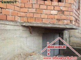 vand-casa-la-rosu-dp-zona-turnisor