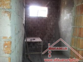 vand-casa-la-rosu-dp-zona-turnisor-4