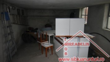 oferta-casa-de-vanzare-pe-274-mp-zona-lupeni-1