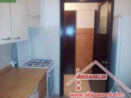 inchiriez-apartament-2-camere-zona-cedonia-0