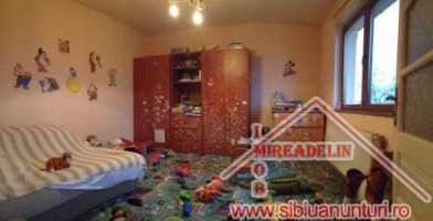 inchiriez-casa-pe-singur-in-curte-zona-piata-cluj-8