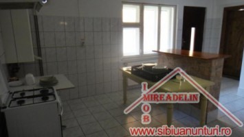 inchiriez-vila-pe-zona-strand-4