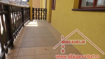 inchiriez-vila-pe-zona-strand-13