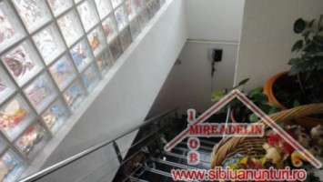 vand-casa-2-spatii-comerciale-zona-strazii-9-mai-4