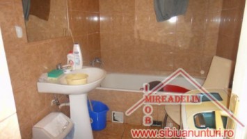 vand-casa-2-spatii-comerciale-zona-strazii-9-mai-8