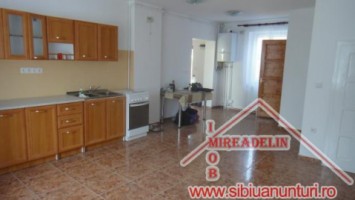 inchiriez-casa-pm-zona-compa-1