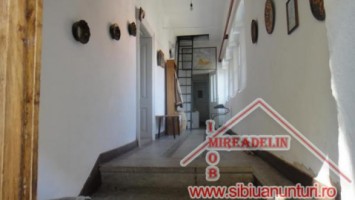 vand-casa-dp-spatiu-comercial-loc-turnu-rosu-1