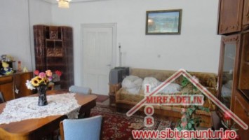 vand-casa-dp-spatiu-comercial-loc-turnu-rosu-4