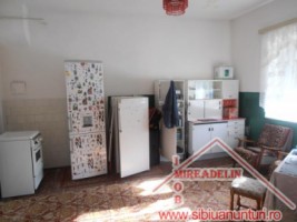 vand-casa-dp-spatiu-comercial-loc-turnu-rosu-6
