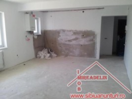 vand-apartament-2-camere-zona-centrala-2