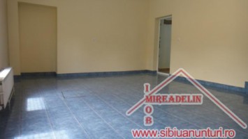 inchiriez-spatiu-birouri-59-mp-vasile-aaron-1