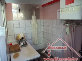 inchiriez-spatiu-comercial-40-mp-mihai-viteazu-2