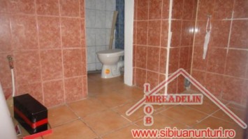 inchiriez-spatiu-comercial-120mp-cedonia-2