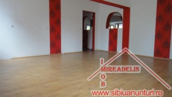inchiriez-spatiu-comercial-120mp-cedonia-5