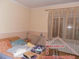 inchiriez-casa-4-camere-singur-in-curte-cartier-tiglari-11