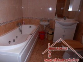 inchiriez-vila-7-camere-singur-in-curte-zona-vasile-milea-12
