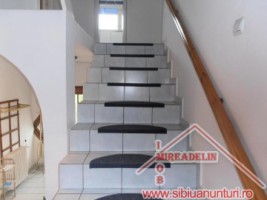 inchiriez-casa-6-camere-singur-in-curte-zona-piata-cluj-5