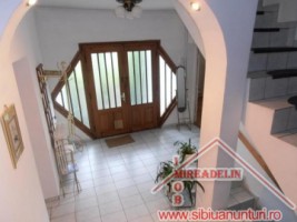 inchiriez-casa-6-camere-singur-in-curte-zona-piata-cluj-8