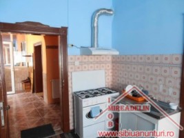 inchiriez-casa-3-camere-cartier-terezian-1