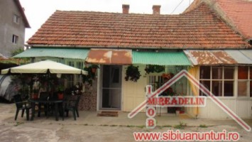 vand-casa-2-camere-90-mp-central