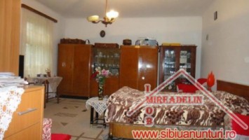 vand-casa-2-camere-90-mp-central-1