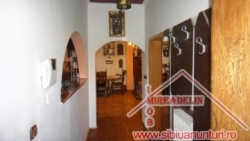 vand-casa-7-camere-piata-cluj-2