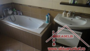 vand-vila-in-duplex-zona-turnisor-10