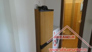 inchiriez-apartament-4-camere-100-mp-zona-garii-4
