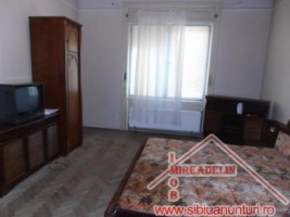 inchiriez-apartament-2-camere-la-casa-ultracentral-1