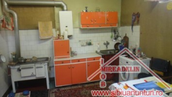 vand-casa-6-camere-dp-strada-moldovei-8