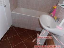 inchiriez-apartament-2-camere-zona-rahova-2