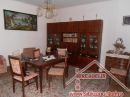 inchiriez-apartament-2-camere-la-casa-ultracentral-1