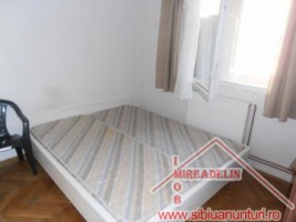 inchiriez-apartament-4-camere-zona-vasile-aaron-4