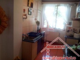 vand-apartament-3-camere-calea-dumbravii-2