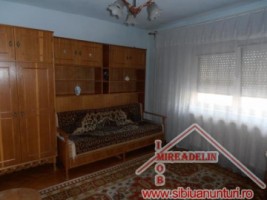 inchiriez-apartament-3-camere-terezian-1