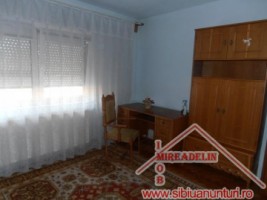 inchiriez-apartament-3-camere-terezian-2