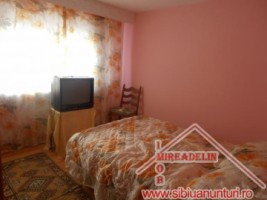 inchiriez-apartament-2-camere-vasile-aaron-2