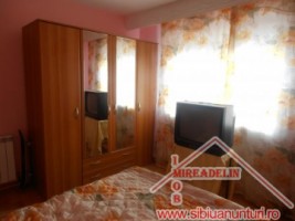 inchiriez-apartament-2-camere-vasile-aaron-3