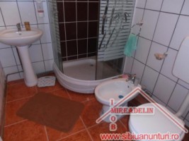 inchiriez-apartament-2-camere-vasile-aaron-4
