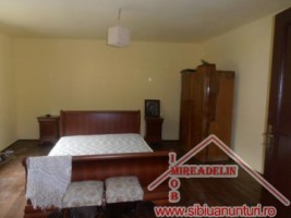 inchiriez-casa-2-camere-orasul-de-jos-1