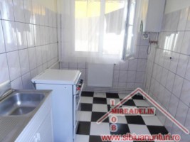 inchiriez-apartament-2-camere-zona-interex-2