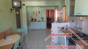 inchiriez-apartament-3-camere-terezian-4