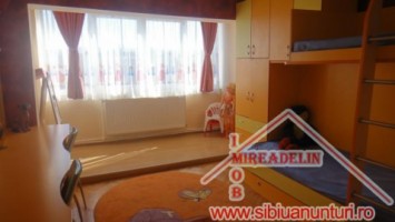 inchiriez-apartament-3-camere-terezian-6