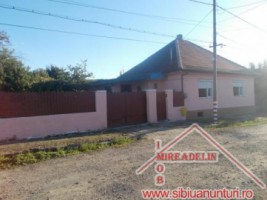 pf-vand-casa-4-camere-loc-copsa-mica
